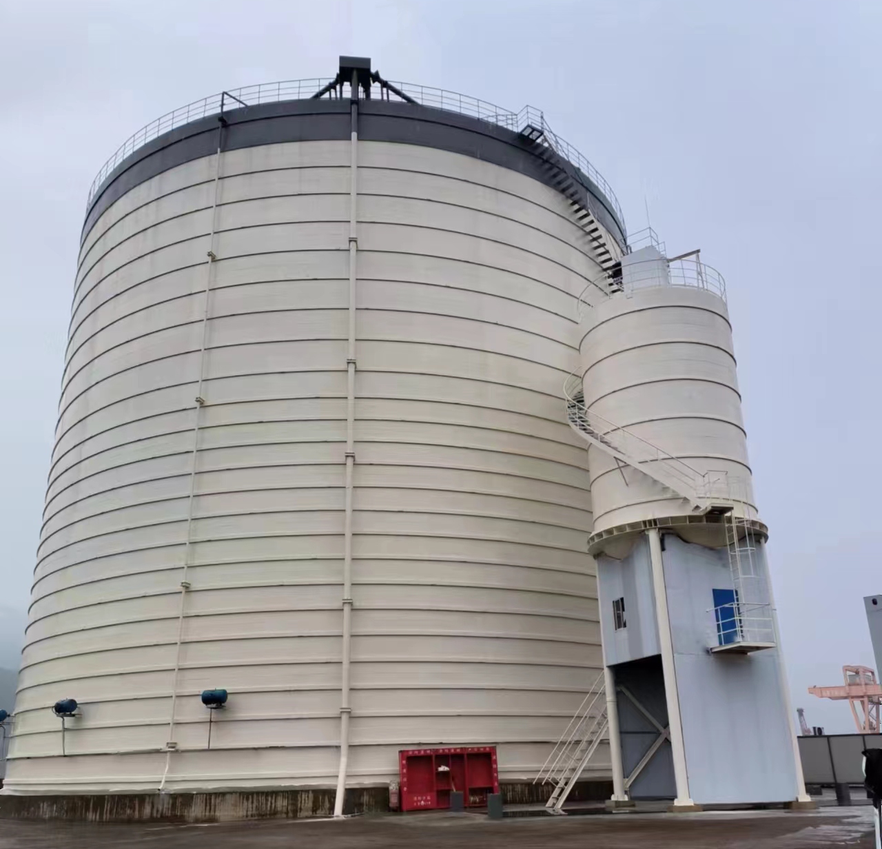 海西直辖10万吨水泥钢板库